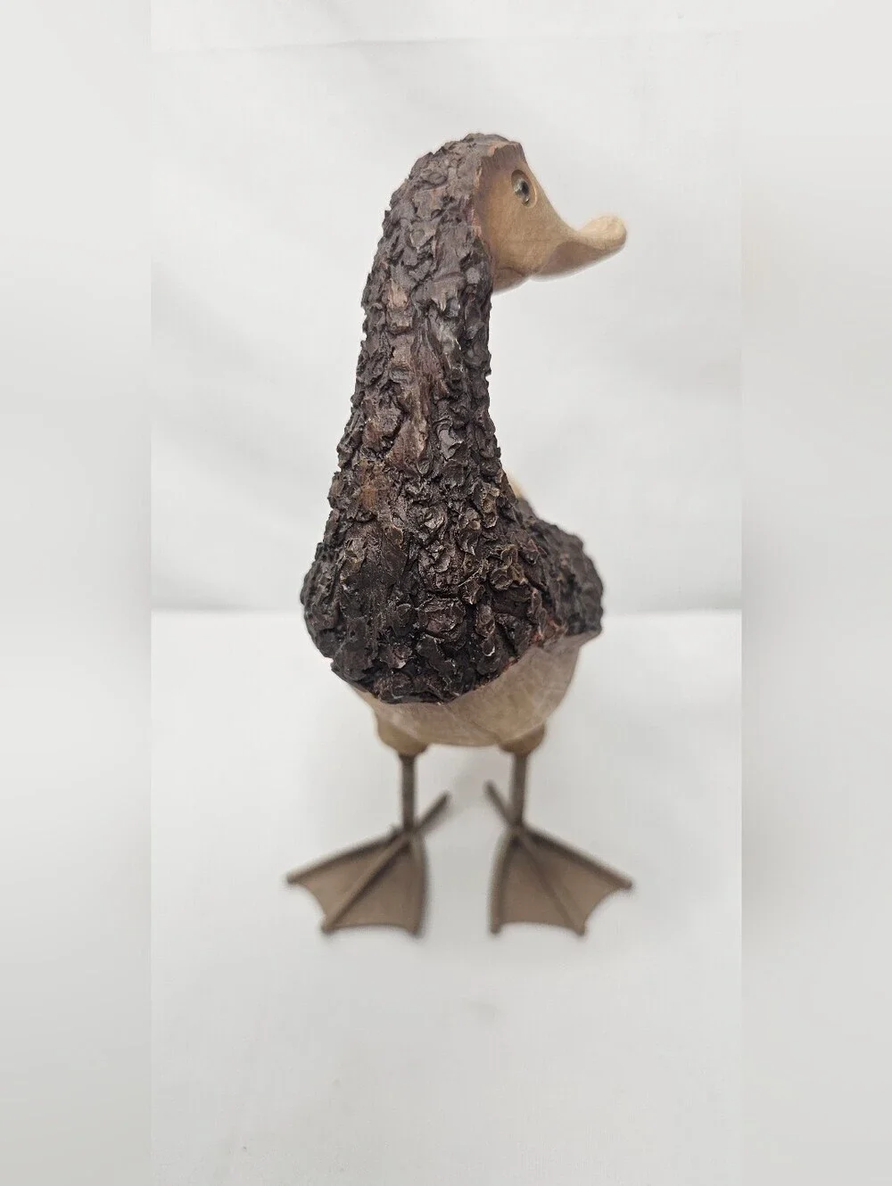 Rustic Faux Wood Resin Duck Figurine Metal Feet Bark Texture Cabin Decor 8